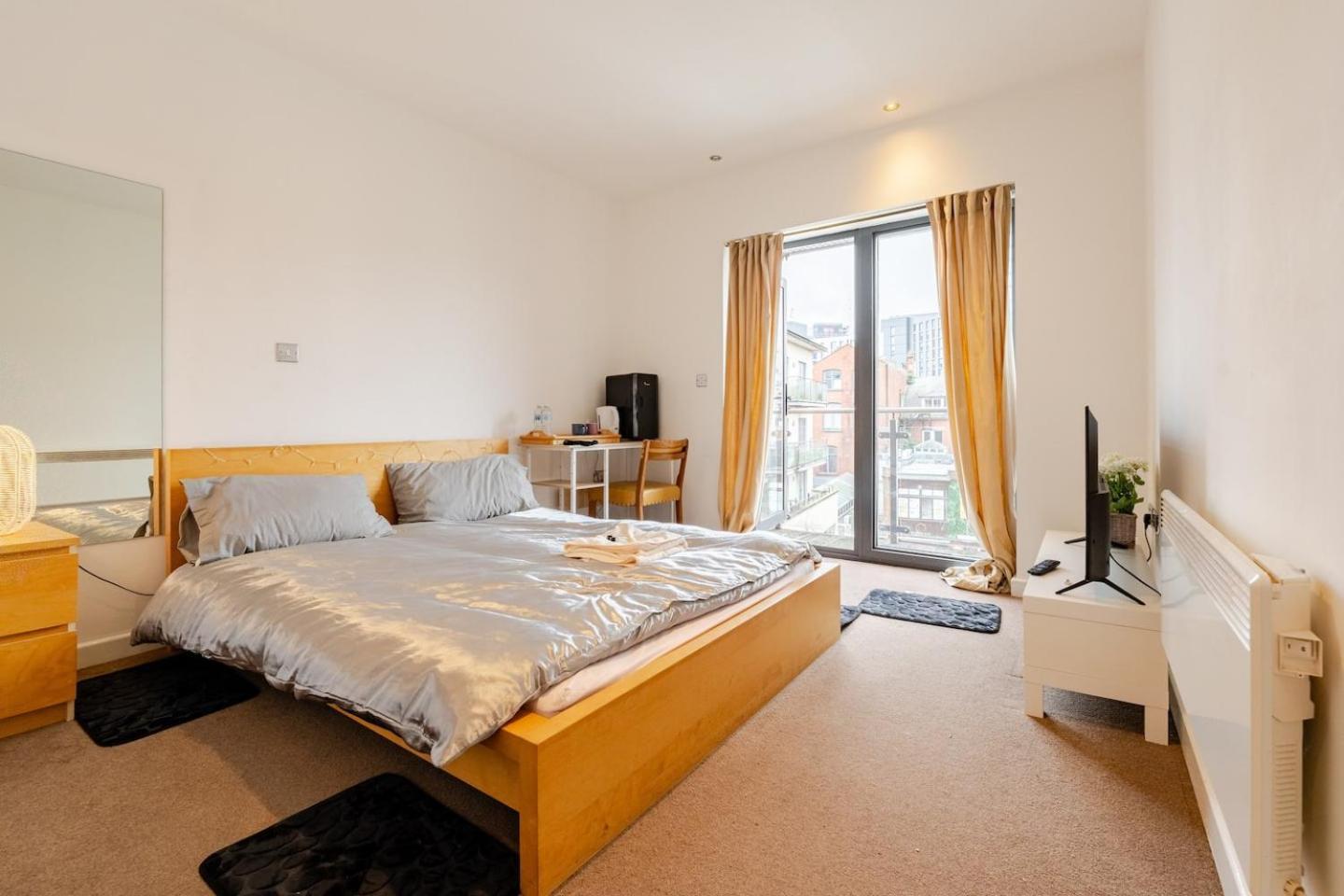 Private Room In Cardiff City Center Exteriör bild